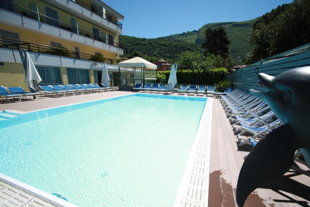 Hotel Miorelli Torbole Sul Garda Exterior photo