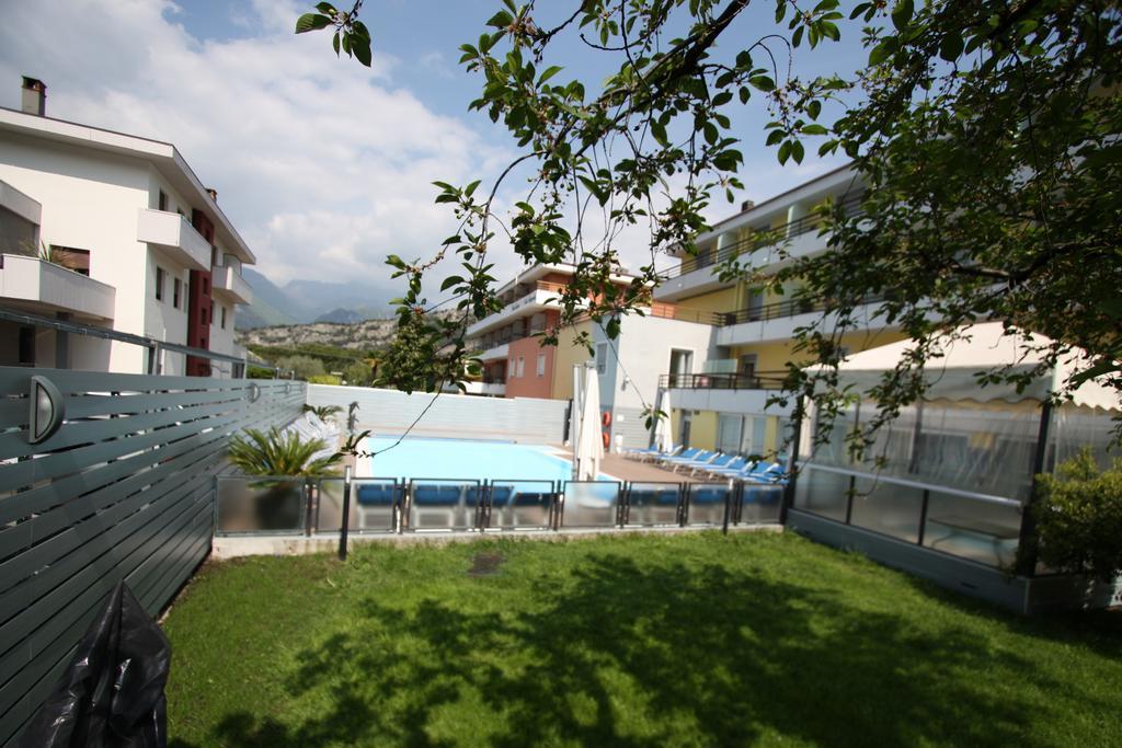 Hotel Miorelli Torbole Sul Garda Exterior photo