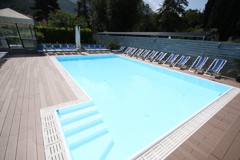 Hotel Miorelli Torbole Sul Garda Exterior photo