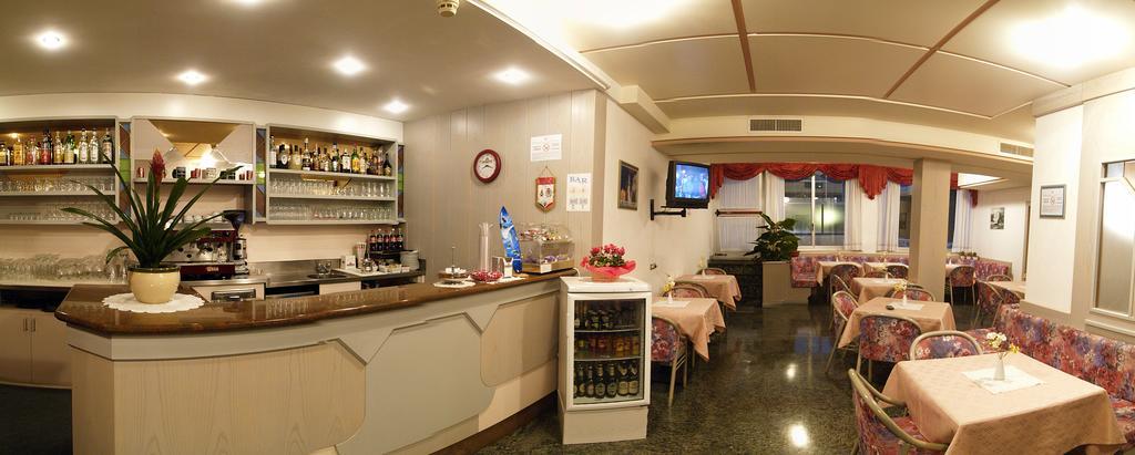 Hotel Miorelli Torbole Sul Garda Exterior photo